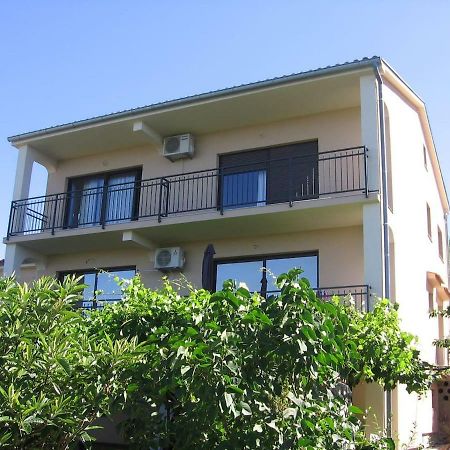 Apartman Valentic Apartment Ядраново Екстериор снимка
